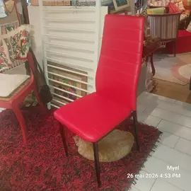 chaise rouge
