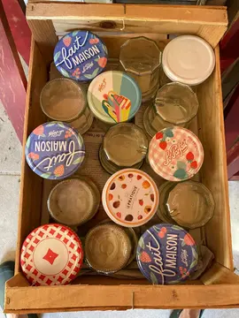 15 pots de confiture vides et propres
