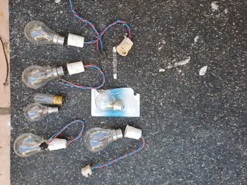 lot d'ampoules avec douilles