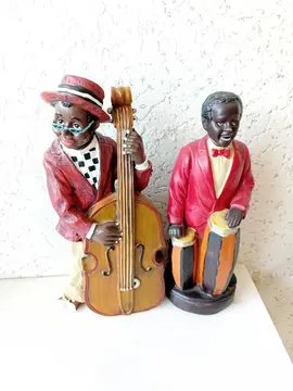 statuettes