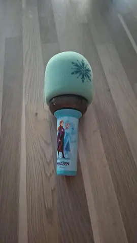 micro enceinte reine des neiges