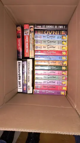 50 cassettes VHS
