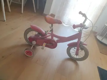 Petit vélo rose