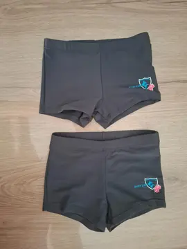 2 maillots de bain 4 ans