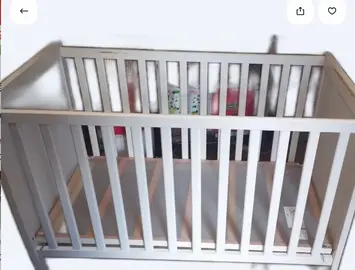 lit enfant 60/120 fond de lit donne avec mais pas de matelas il est disponible près de fontainebleau