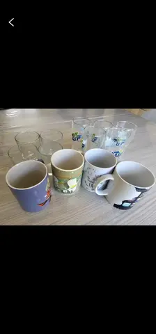 lot de verres et tasses