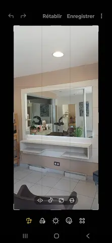 2 miroirs de coiffure, très bon état.