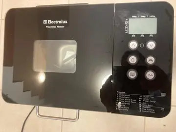 machine à faire le pain Electrolux