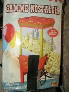 Machine à pop corn, appareil à raclette/pierre de cuisson, grille pain