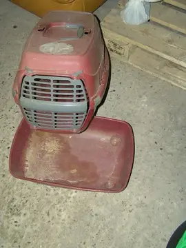 Caisse à chat + litière