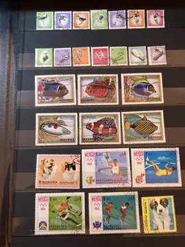 timbres MONDE - 28-01