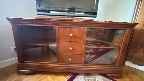 meuble télévision et chaîne hi-fi
