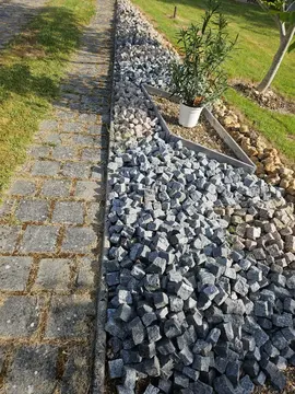 petit pave de granit gris et rose