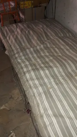 Lit en fer vintage + matelas