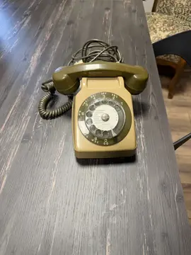 telephone