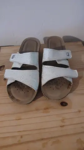 Sandales