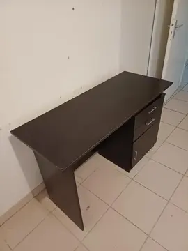 Bureau à donner urgent