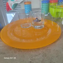 verre et assiettes