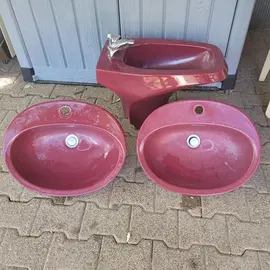 Lot 2 lavabos + bidet rouges