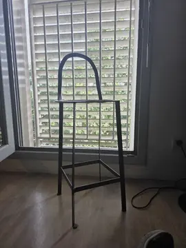 petit tabouret industriel