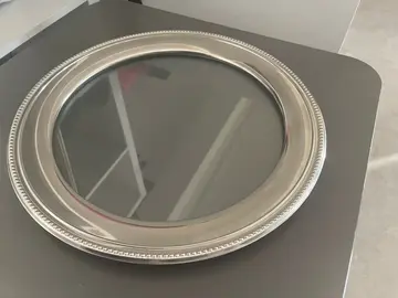 plat verre et metal