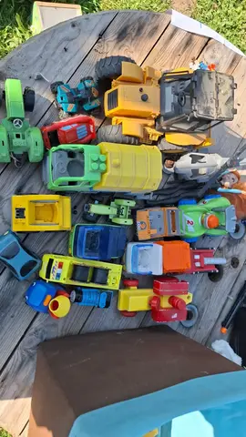 lot jouets véhicules