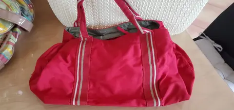 petit sac rouge à soufflets