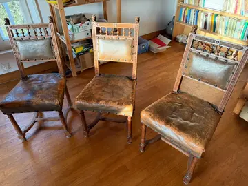 Lot de 3 chaises cuir
