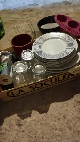 Vaisselle (assiettes, verres, tasses)
