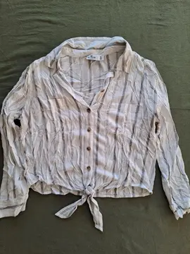 Chemise nouée