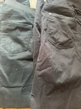 2 pantalons noirs taille élastique TROUÉS 40-42