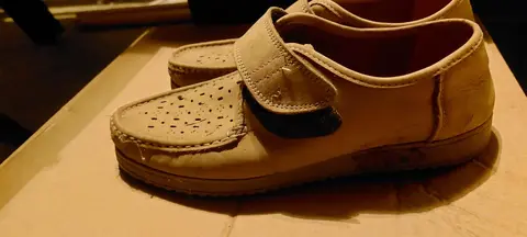 chaussures T42