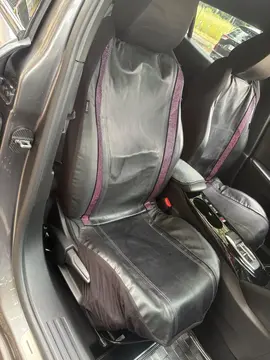 jolie housse de voiture presque neuve