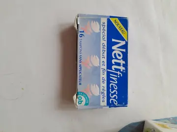 3 boîtes de tampons hygiéniques