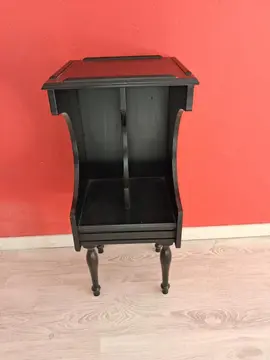 Table de nuit noire Dimension : L30XH71P31 Bon état