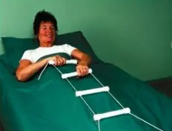 Echelle de traction pour s'aider à se lever du lit