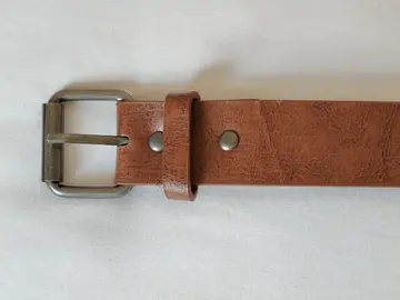 Ceinture en plastique marron