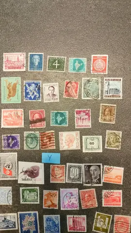 Timbres du monde entier lot Y