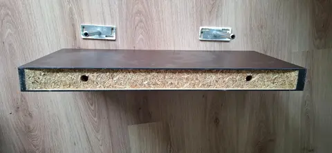 Etageres