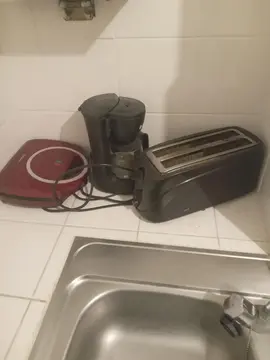 croque-monsieur, cafetière, grille-pain