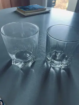 lot 2 verres whisky
