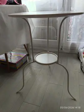 table d'appoint en fer de chez ikea