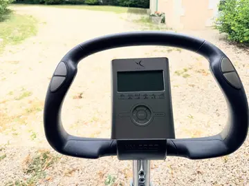 Donne vélo d'intérieur
