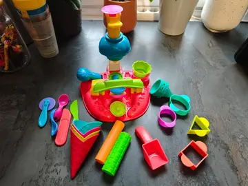 Matériel pâte à modeler
