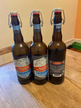 3 bouteilles de bière à bouchons mécaniques