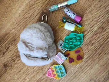 sac rangement en peluche avec 2 fermetures éclair