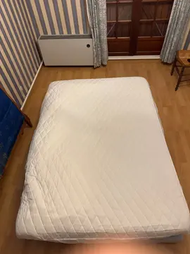 Sommier +matelas (190x140)
