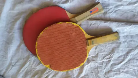 2 raquettes ping pong