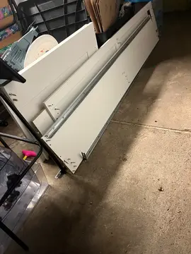 donne lit avec rangement démonter j envoie le modèle il vient de chez IKEA