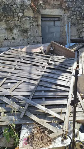 chutes de bois